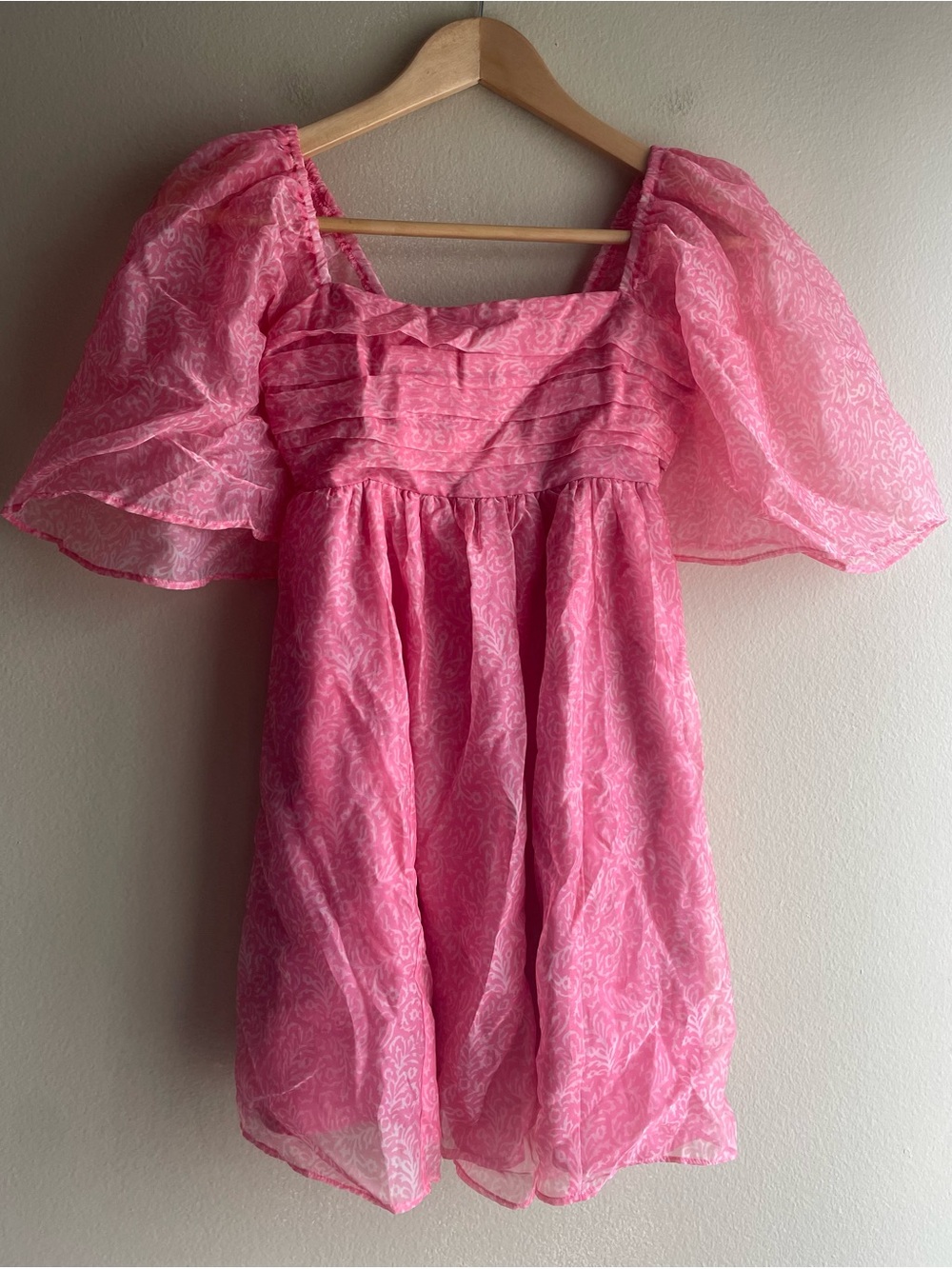 Abercrombie & Fitch Pink Smocked Top with Subtle Print Blouse XXSP